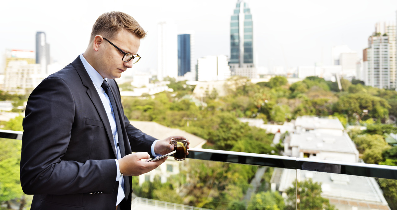 [Image: businessman-working-connecting-smart-phone-concept.jpg]