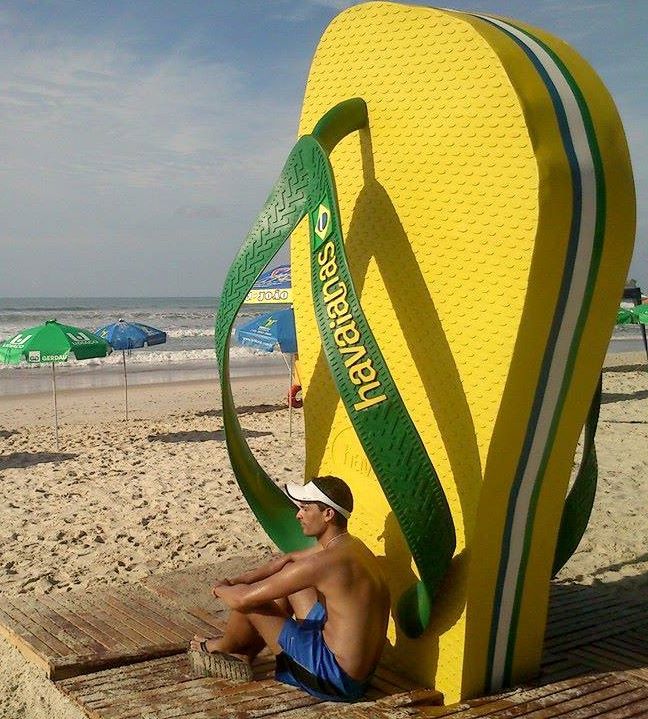 yellow-flipflop.jpg