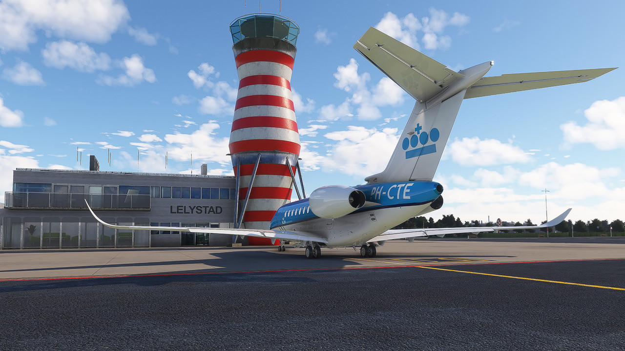 Eelde-Airport-EHLE-3.jpg