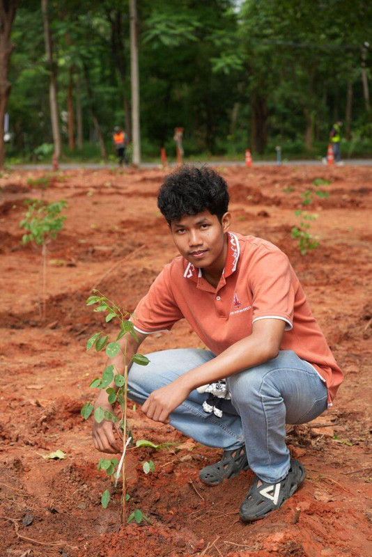 นายนราวิชญ์ เต็งผักแว่น ชั้นปี 3 สาขาสิ่งแวดล้อม คณะวิทยาศาสตร์