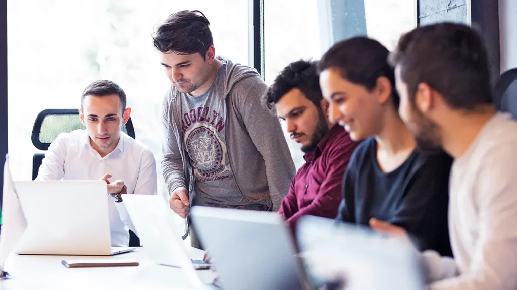 Courses & Internships