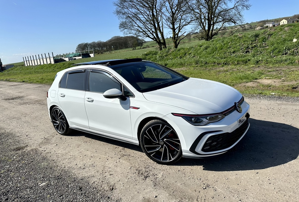 89053170-4D1D-49A1-9045-5474EC2CF60C