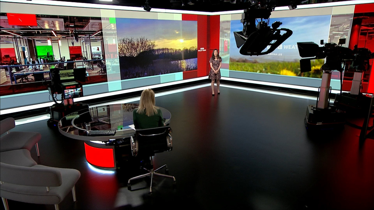 03.14 - 06.00.00 - Breakfast. The BBC's Breakfast programme features ....ts_snapshot_28.01.051