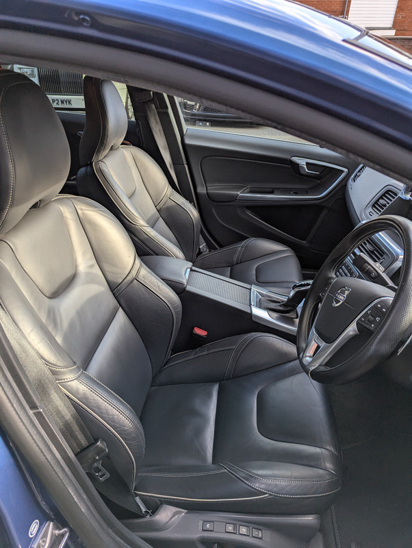 PXL 20251025 144430109