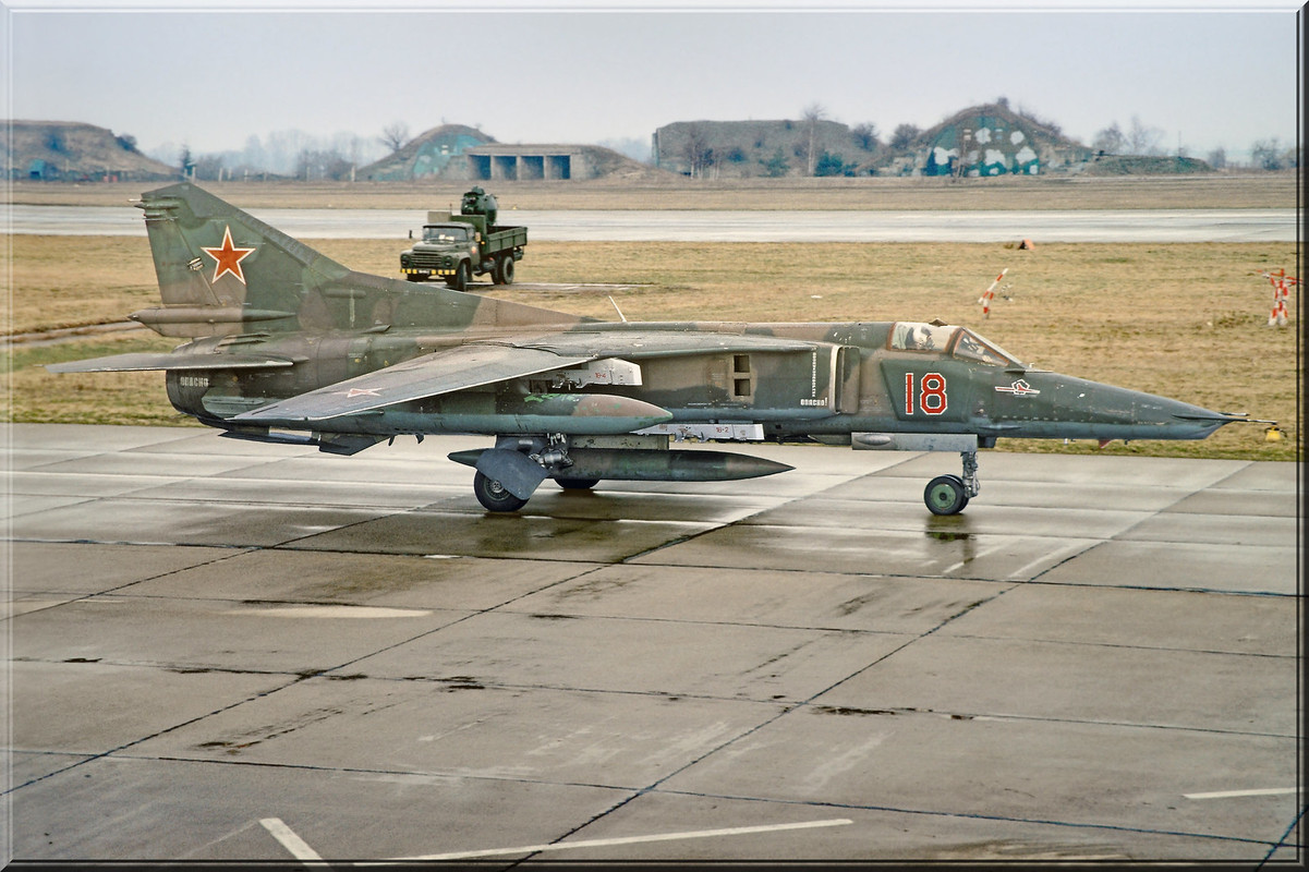 296 APIB MiG-27M 18 Red_83712545648, Verlegung_2