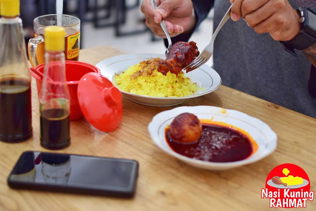 Warung Rahmat, tempat sarapan enak di Banjarmasin.