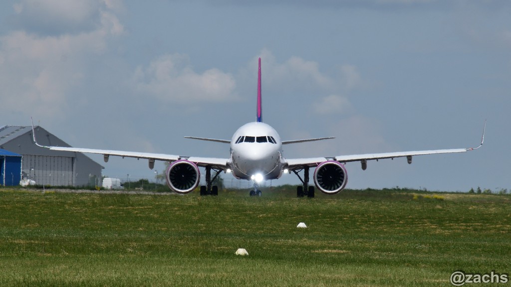 Aeroportul Suceava (Stefan Cel Mare) - Iunie 2021 DSC-1571