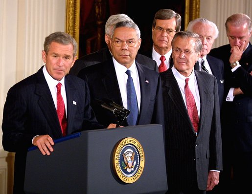[Imagen: President-George-W-Bush-signs-H-J-Resolu...t-Iraq.jpg]