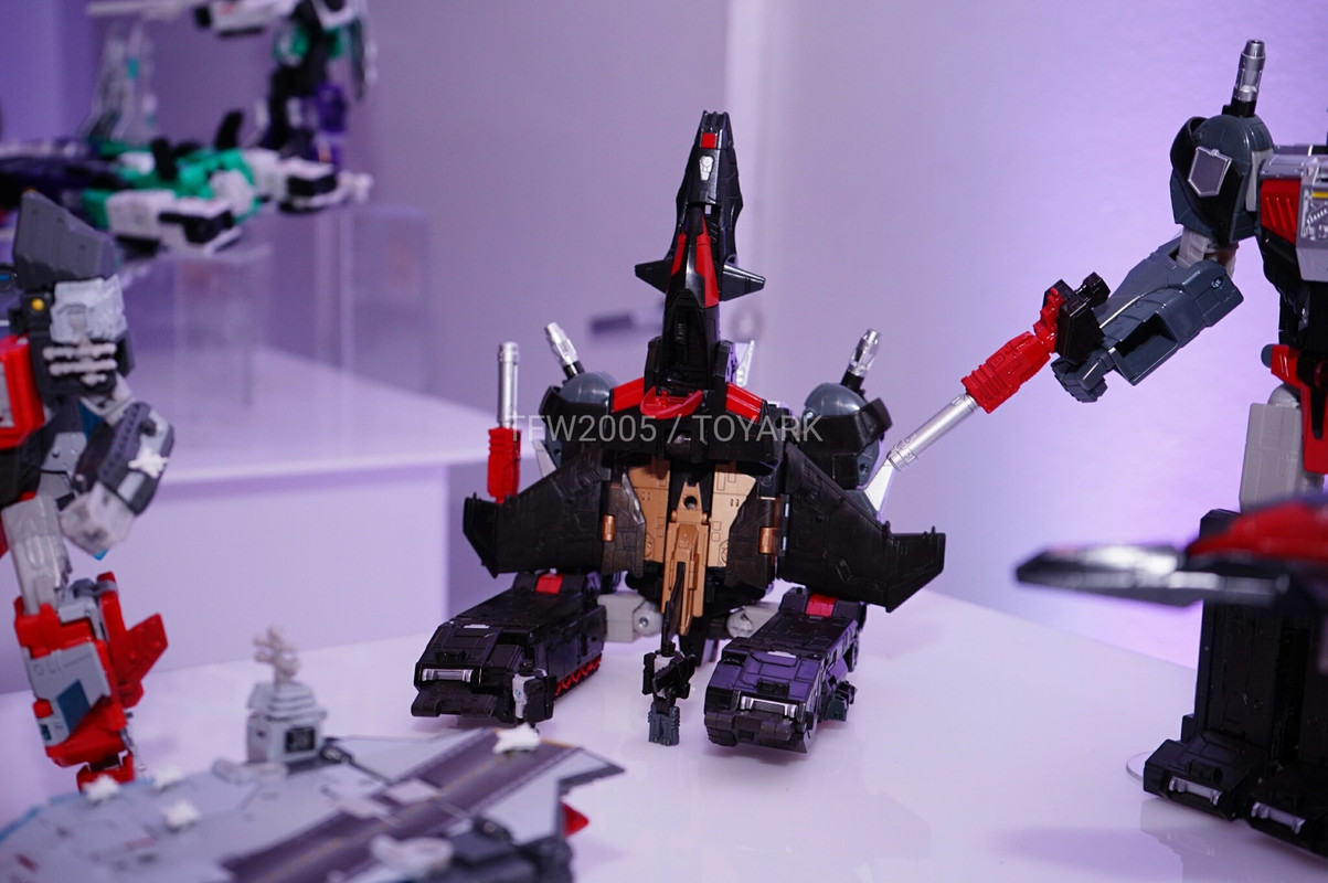 NYCC2016-Titans-Return-022