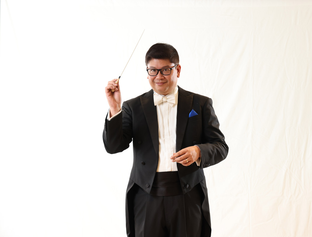 Conductor Gerard Salonga