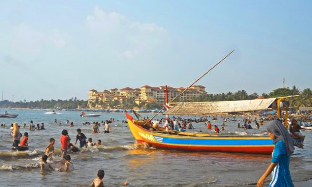 Pantai Sirih Putih Sirih