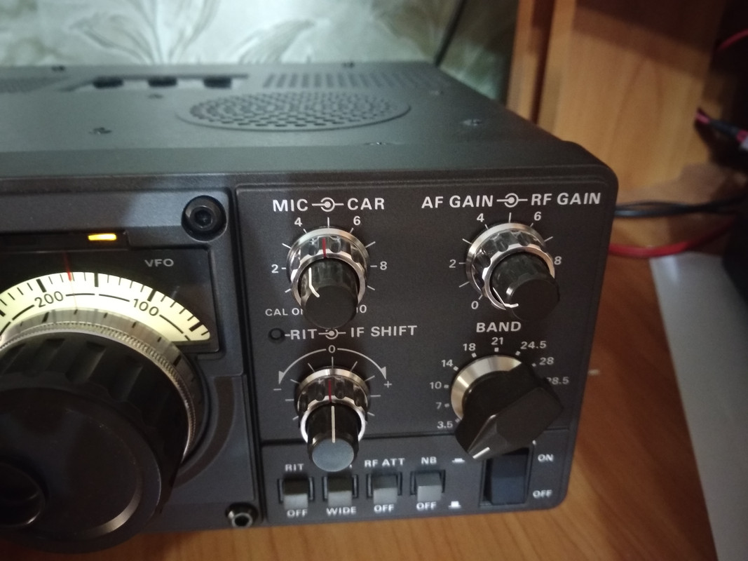 морда справа