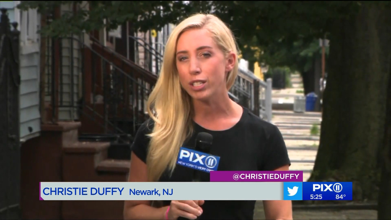 08.01 - 22.00.00 - PIX11 News at 5..ts_snapshot_00.31.24.613
