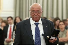 Η ΝΑΥΤΕΜΠΟΡΙΚΗ ΒΡΑΒΕΥΕΙ ΚΑΠΕΤΑΝ ΠΑΝΑΓΙΩΤΗ ΤΣΑΚΟ ΚΑΙ ΑΝΔΡΕΑ ΜΑΡΤΙΝΟ