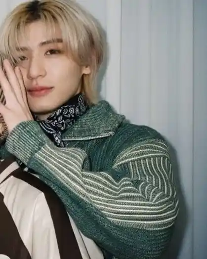 20250913_235840_copy_419x524_1