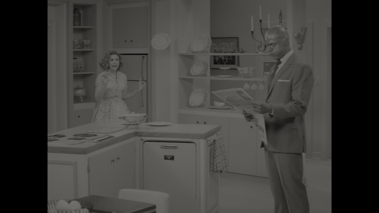 WandaVision.S01E01.ITA.ENG.2160p.DSNP.WEBRip.x265.10bit.HDR-MeM.mkv_snapshot_02.04_[2021.01.15_12.56