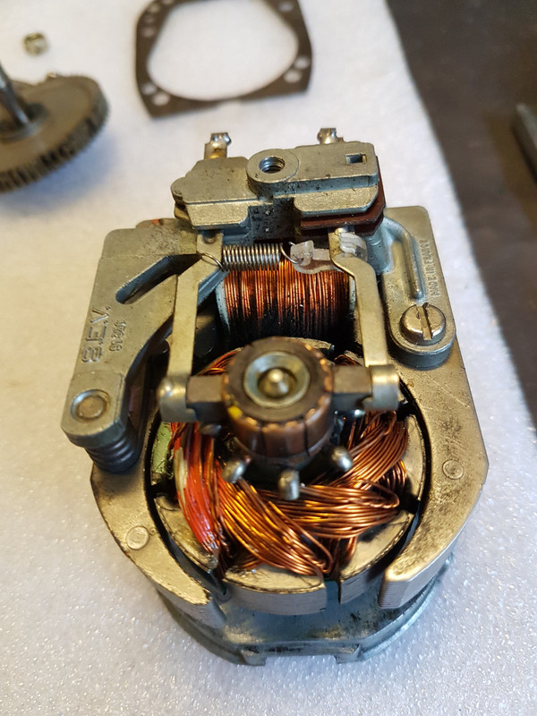 Essuie glace Moteur (1)