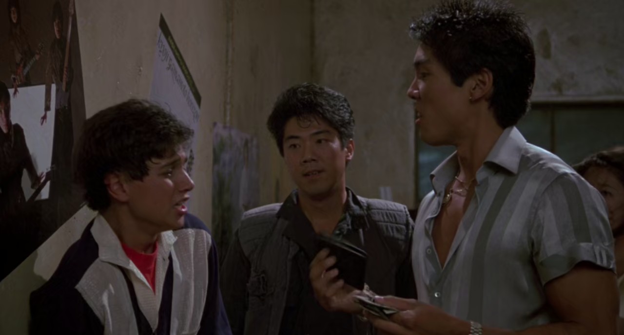 The-Karate-Kid-Part-II-1986-Blu-Ray-Hindi-English-720p-10bit-x265-HEVC-DDP-2-0-MSub-mkv-0003