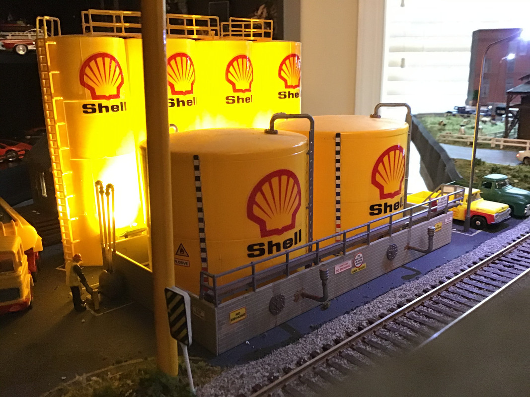 1C323556-E13A-45C7-9252-9710FF9BD109