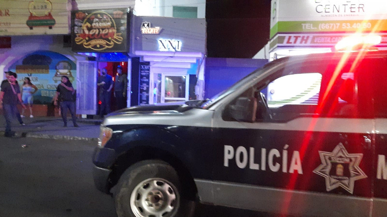 Balacera frente a bar clandestino en Sinaloa deja 3 muertos