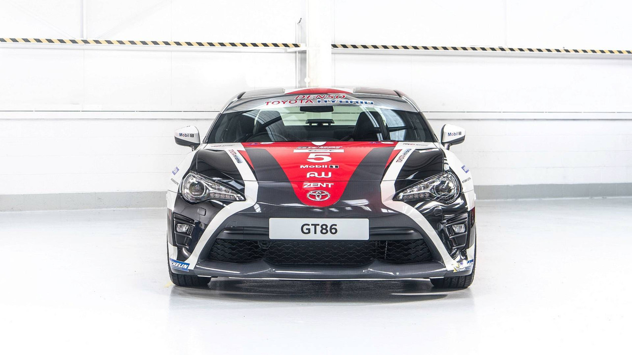 Toyota GT86 Heritage Livery (17)