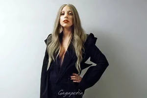 10-23-11-A-Very-Gaga-Thanksgiving-Backst