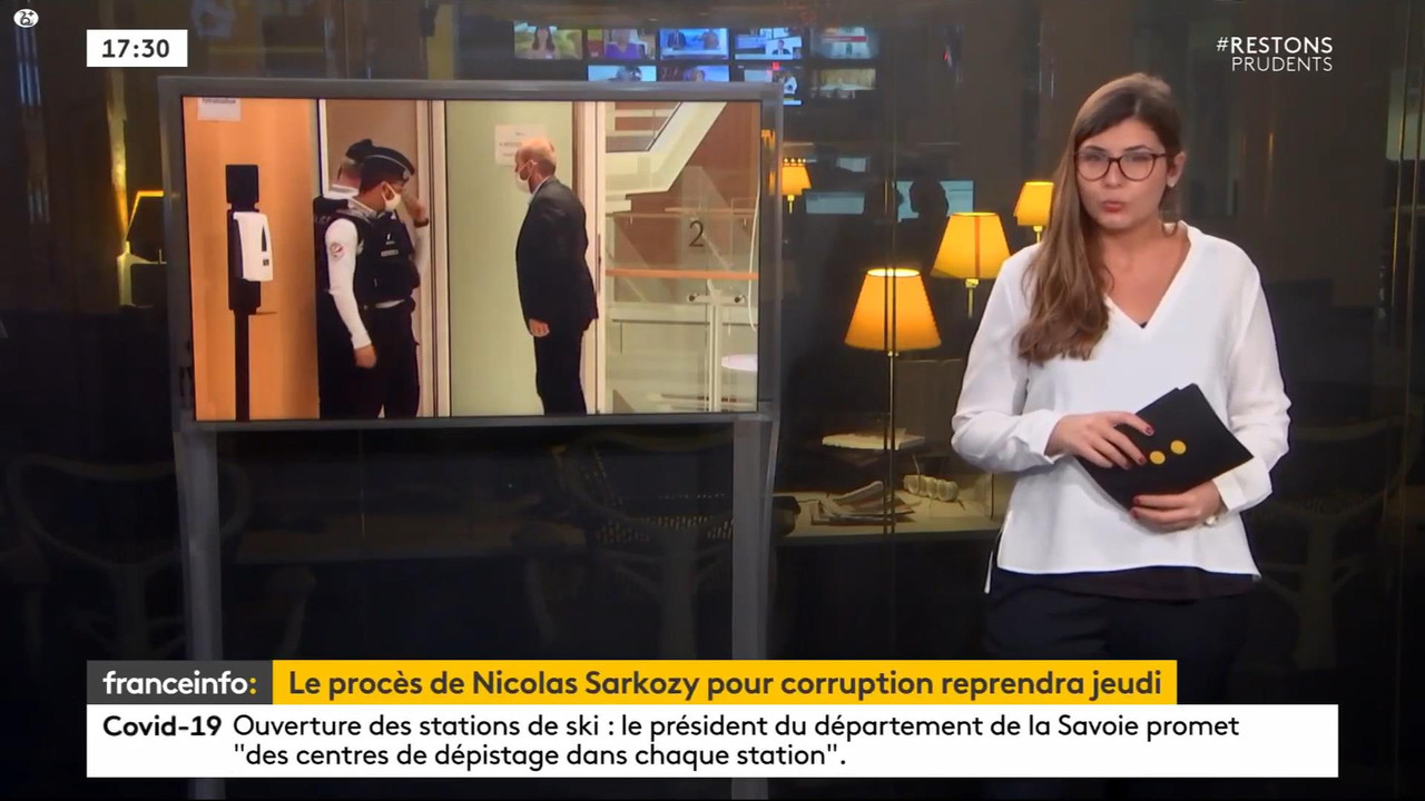 Victoria Koussa 231120.mp4_snapshot_00.53_[2020.11.23_22.16.25]