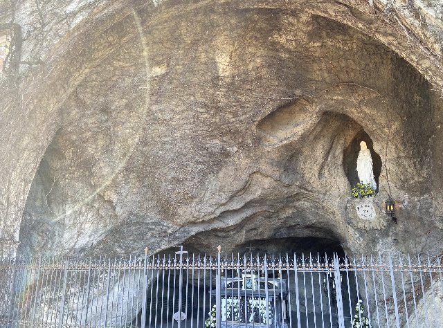 C5-A4-D4-D8-7192-4596-955-F-49-FAE1-B823