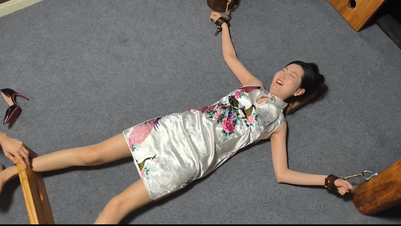 纵横原创 特工三人组的爱恨情仇.mp4_20250221_202843.104