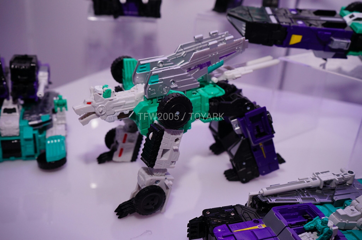 NYCC2016-Titans-Return-030