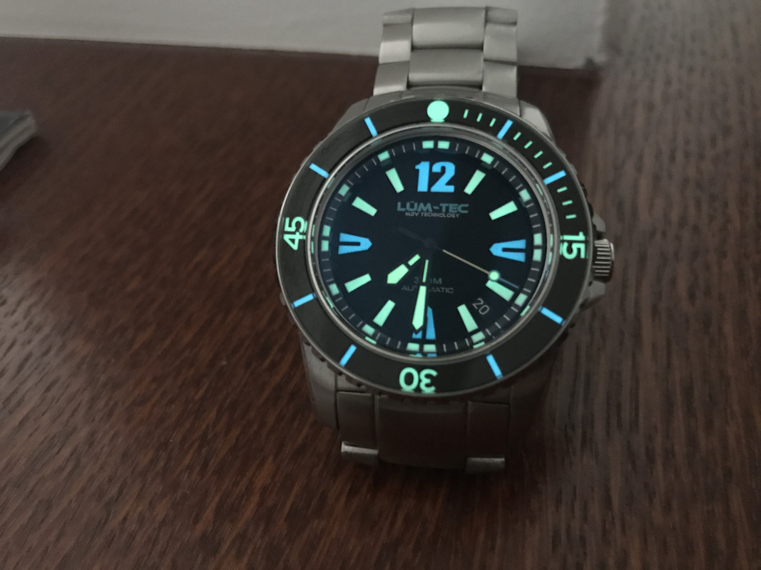 082CA4FE-617E-4D9C-A343-F583D87631D3