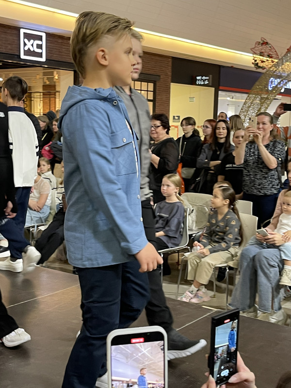 558B0D0B-F36E-499D-9F83-E143B3B412A1