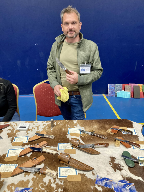 F1DD6B47-B038-435E-B3AD-D7A70D64D169