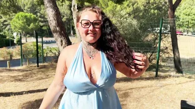 JacquieEtMichelTV – Lolita – 27 years old, cook in Toulon! JacquieEtMichelTV – Lolita – 27 years old, cook in Toulon!
