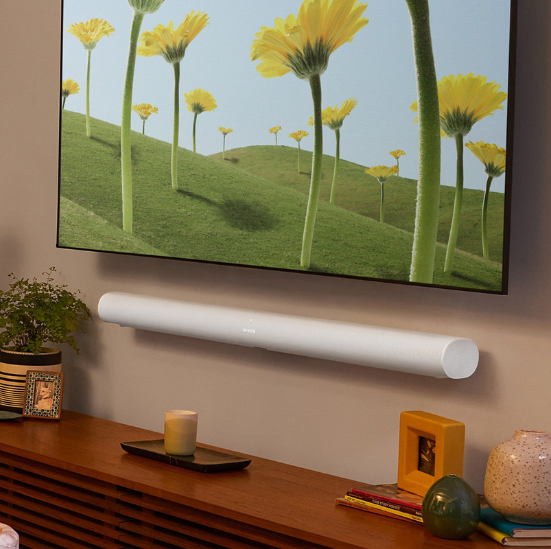 Detalle del diseño delgado y elegante de la Sonos Arc.