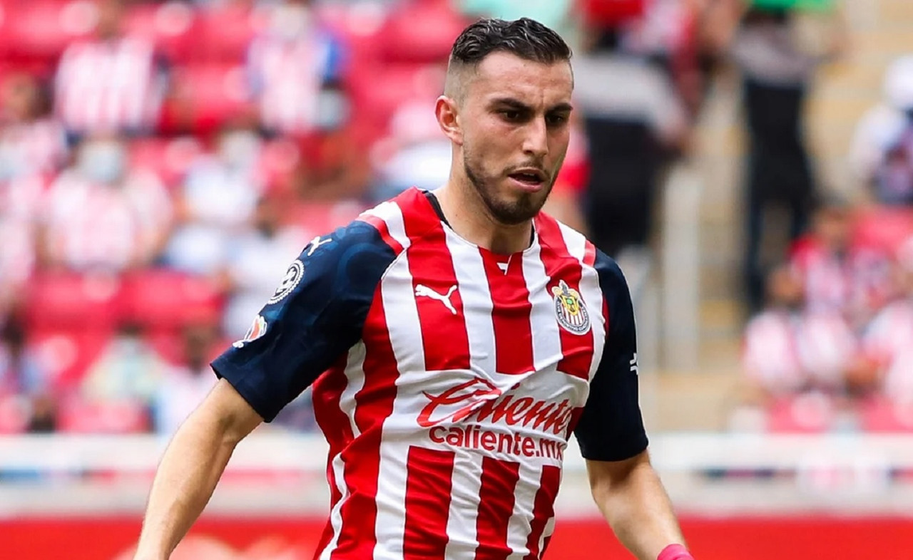 Cruz Azul ya le puso el ojo a una joyita de las Chivas ¿A quién quiere fichar?