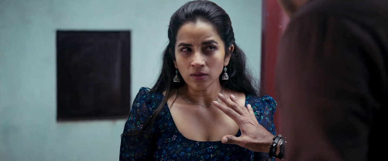 [Image: vlcsnap-2025-11-28-17h25m34s129.png]