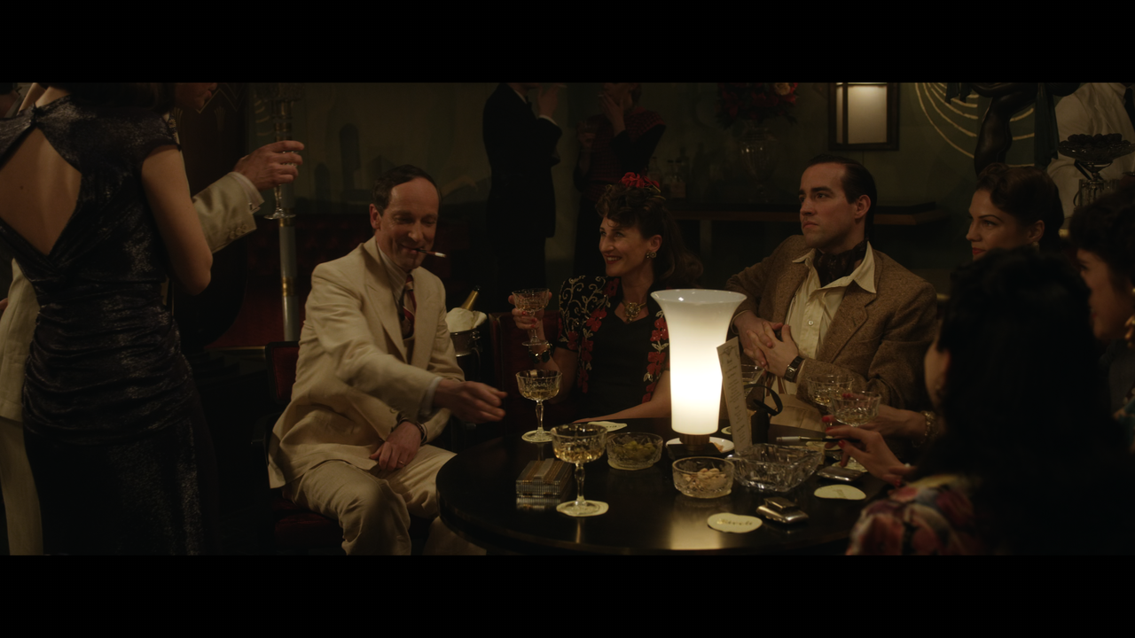 Allied.mkv_snapshot_00.08.14_[2020.07.10_22.31.18]