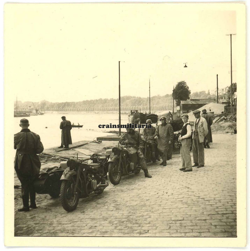 Orig. Foto Kradmelder BMW Motorrad b. Rhein Fähre ARNHEM Arnheim Holland 1940