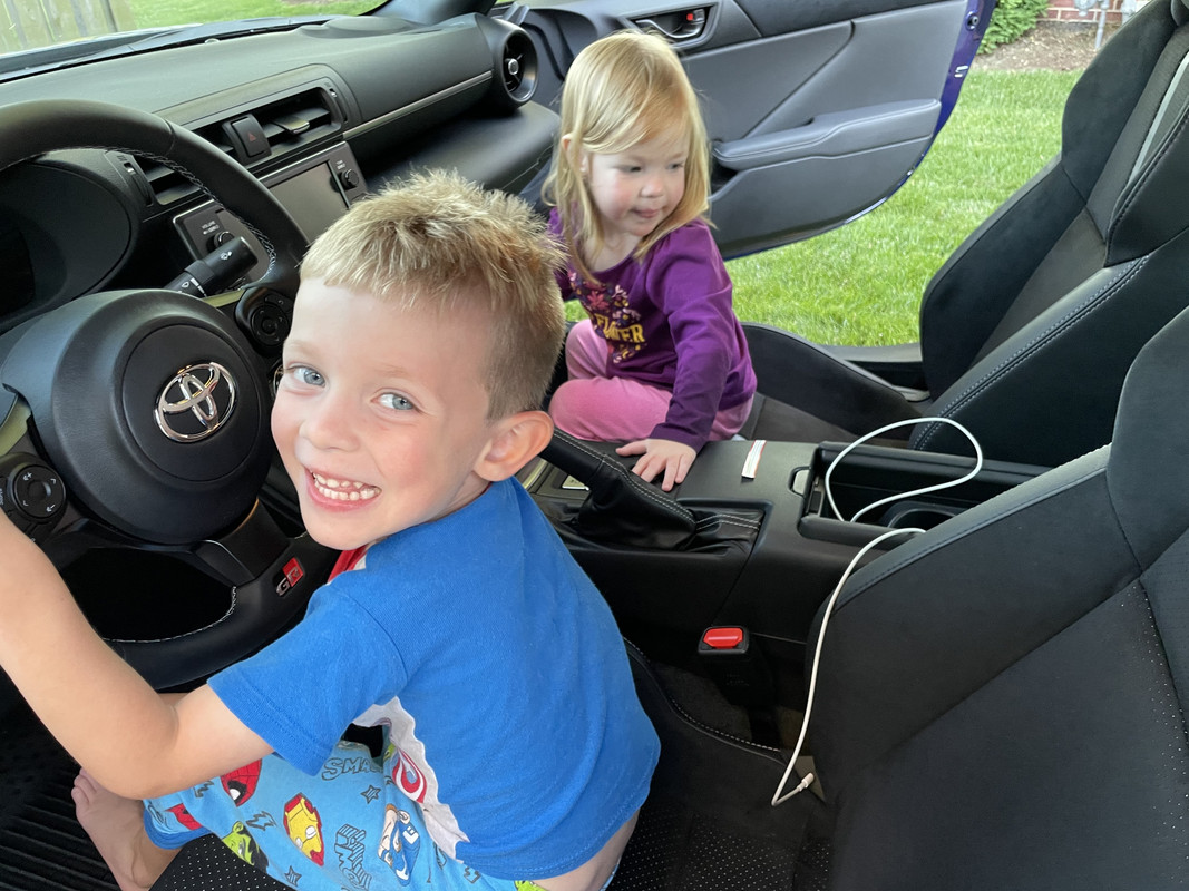 8DDAF40F-50F7-4308-996B-03B2C65FE26C