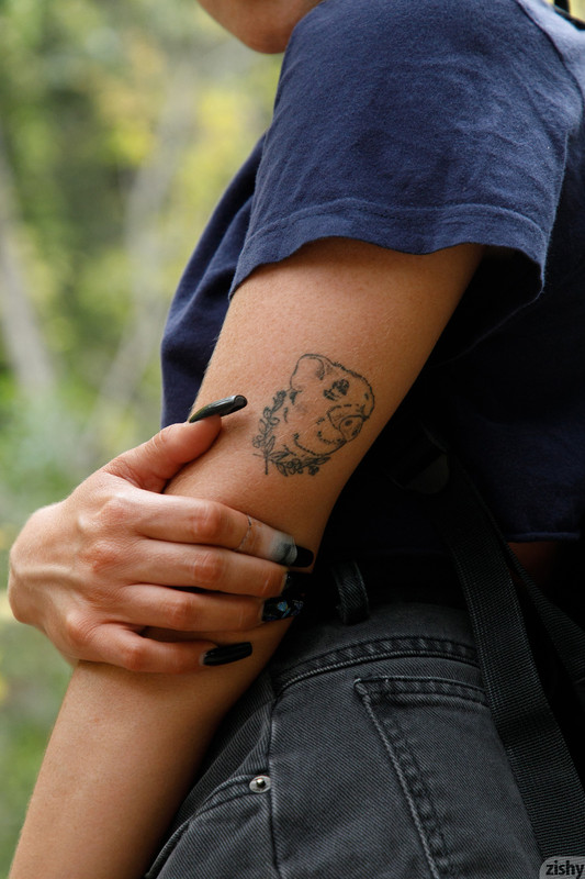 full_024_1049422102077591