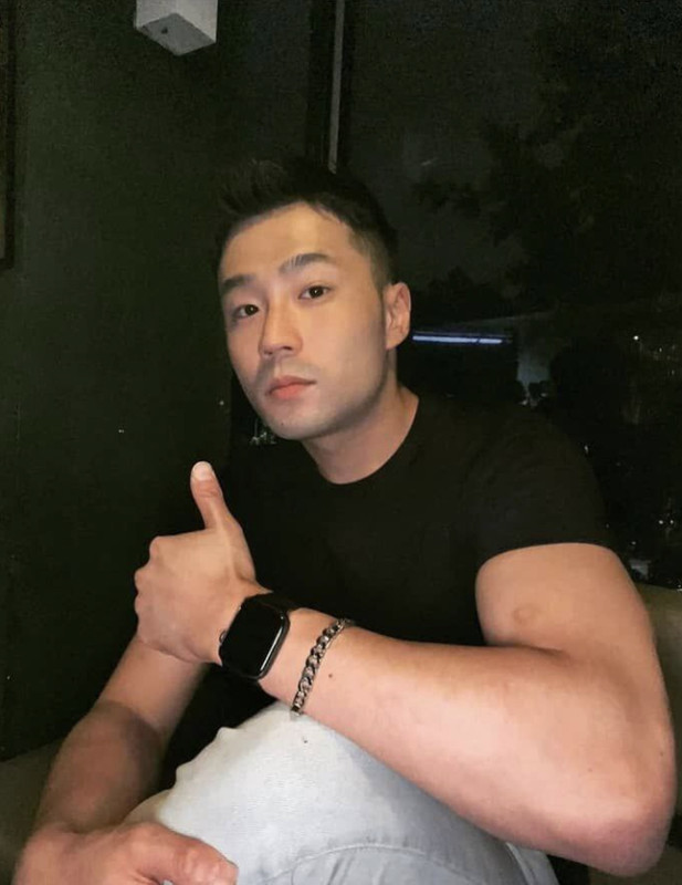 F2D12317-A85E-43FB-B36B-2C65B1C5FC68