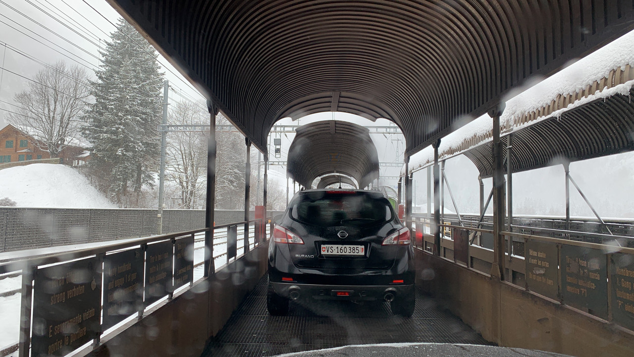 15FD5698-A86C-45F9-8021-C6DD34580B90