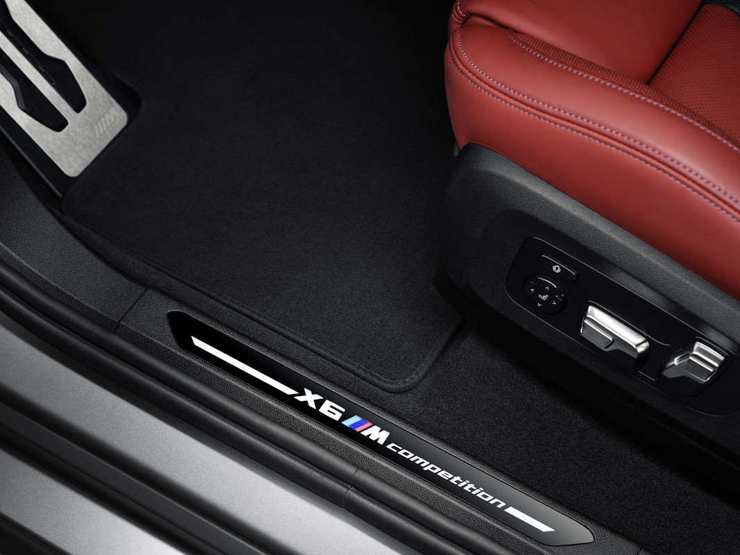 P90495605_highRes_the-new-bmw-x6-m-com
