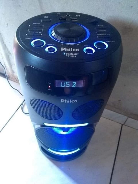 Caixa Acústica Philco Pcx3500 150w Flashs De Luz Bluetooth Usb E Bateria Interna
