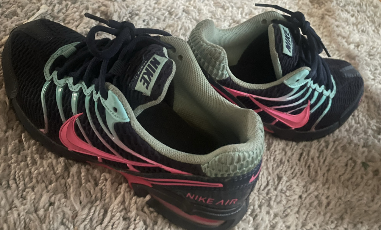 8CE2B1DF-C85A-43B7-99B5-1373B51072A3