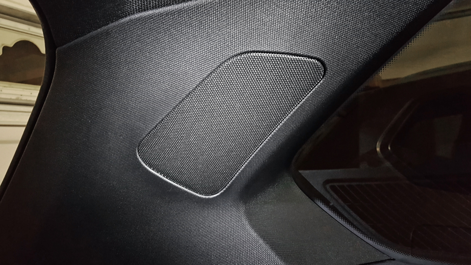 B31 D-Pillar Left Panel-sm