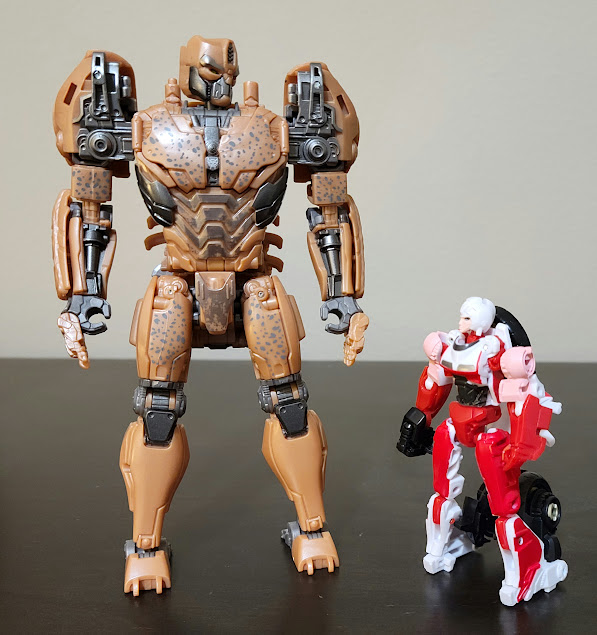 Studio-Series-ROTB-Voyager-Cheetor05