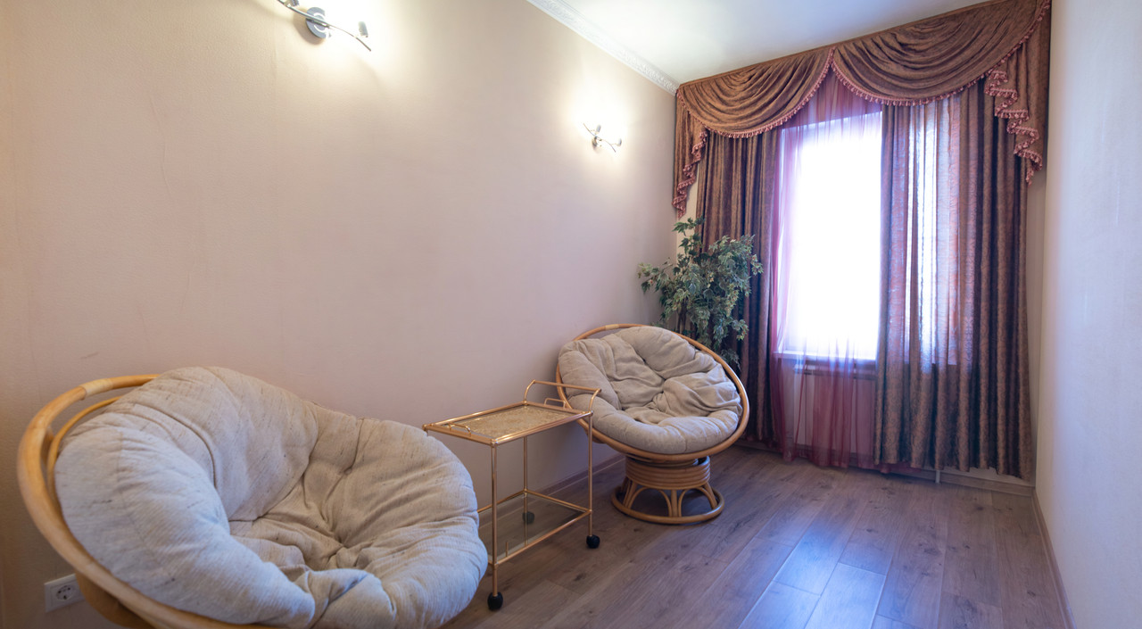 55D69691-DE91-40C0-941D-B91F9D63A304