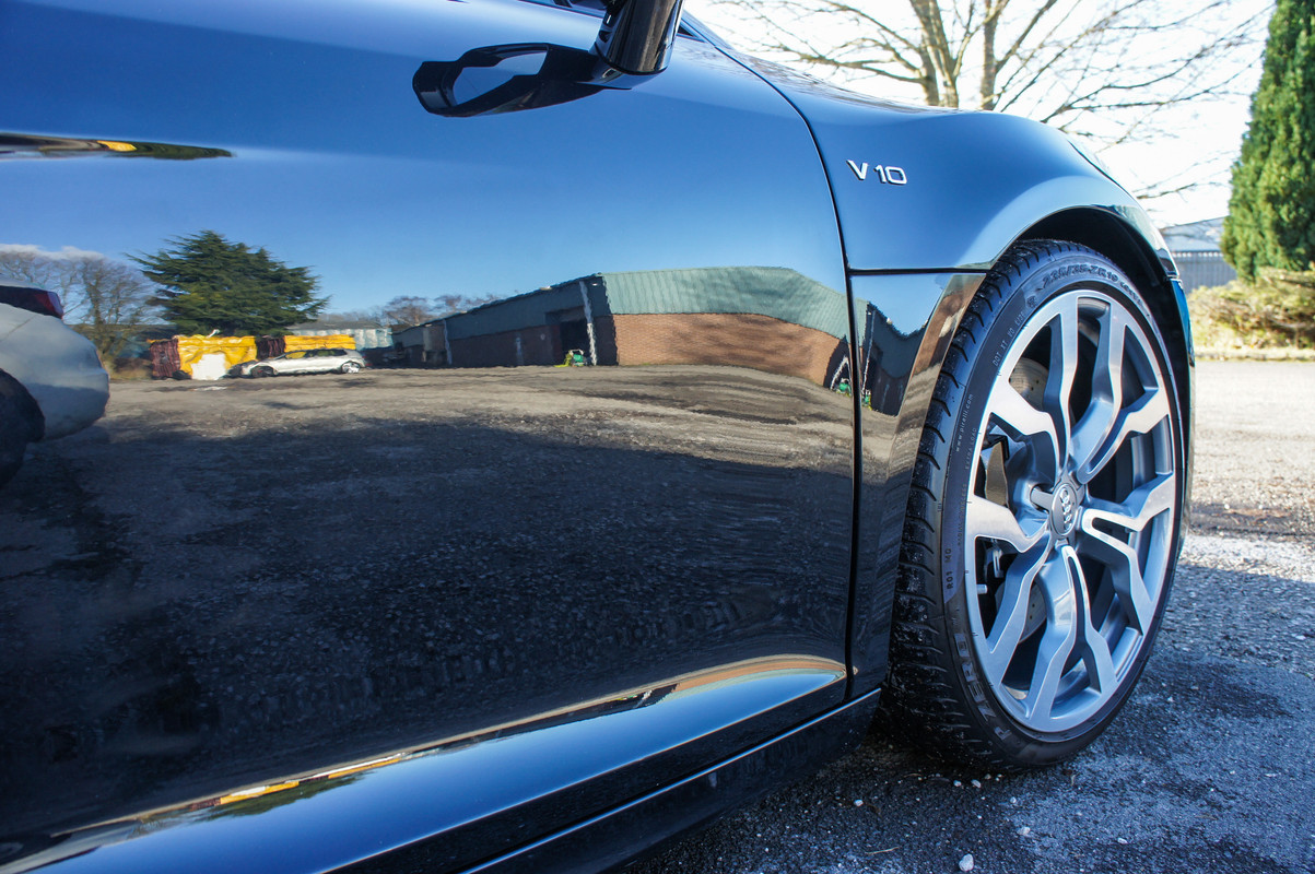 C7AF909B-AB21-4D6A-B051-790C408A61F1